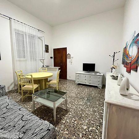 Ercoles House Apartment Brindisi Bagian luar foto