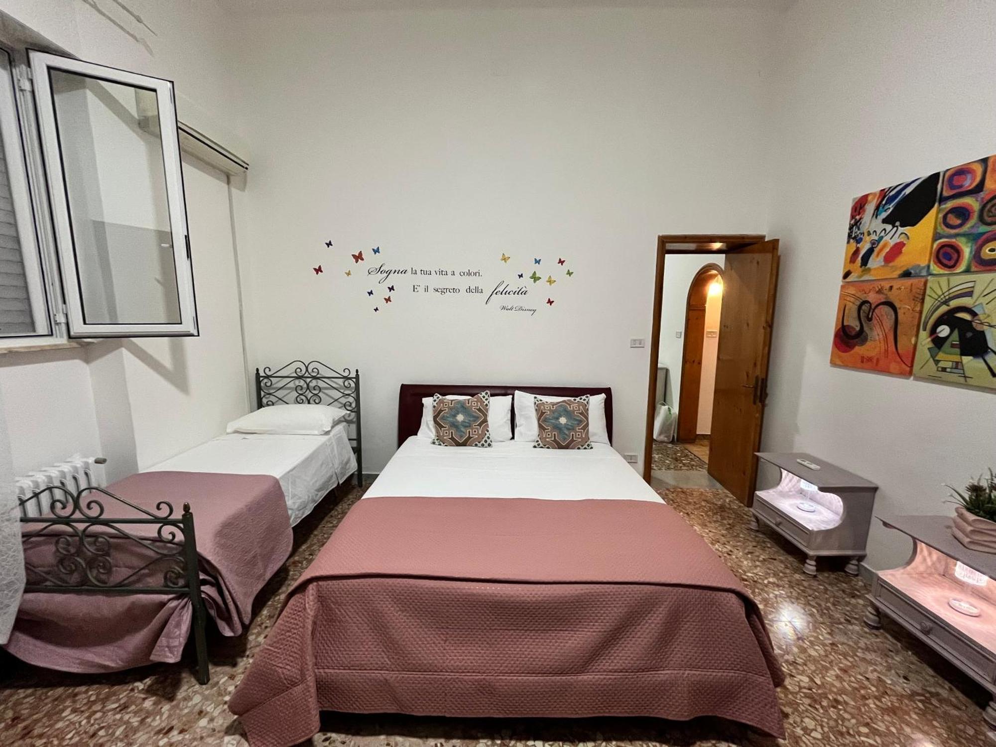 Ercoles House Apartment Brindisi Bagian luar foto